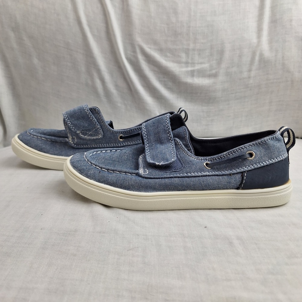 The Children's Place Blue 3 Boat Shoe Sneaker Kids 3035801 Boys Chambray Prep